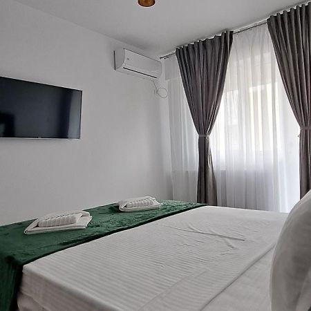 Relax Home Apartment Q Iasi Buitenkant foto