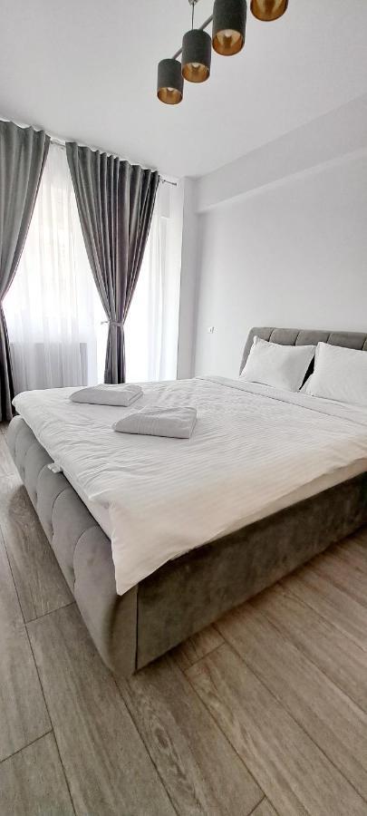 Relax Home Apartment Q Iasi Buitenkant foto