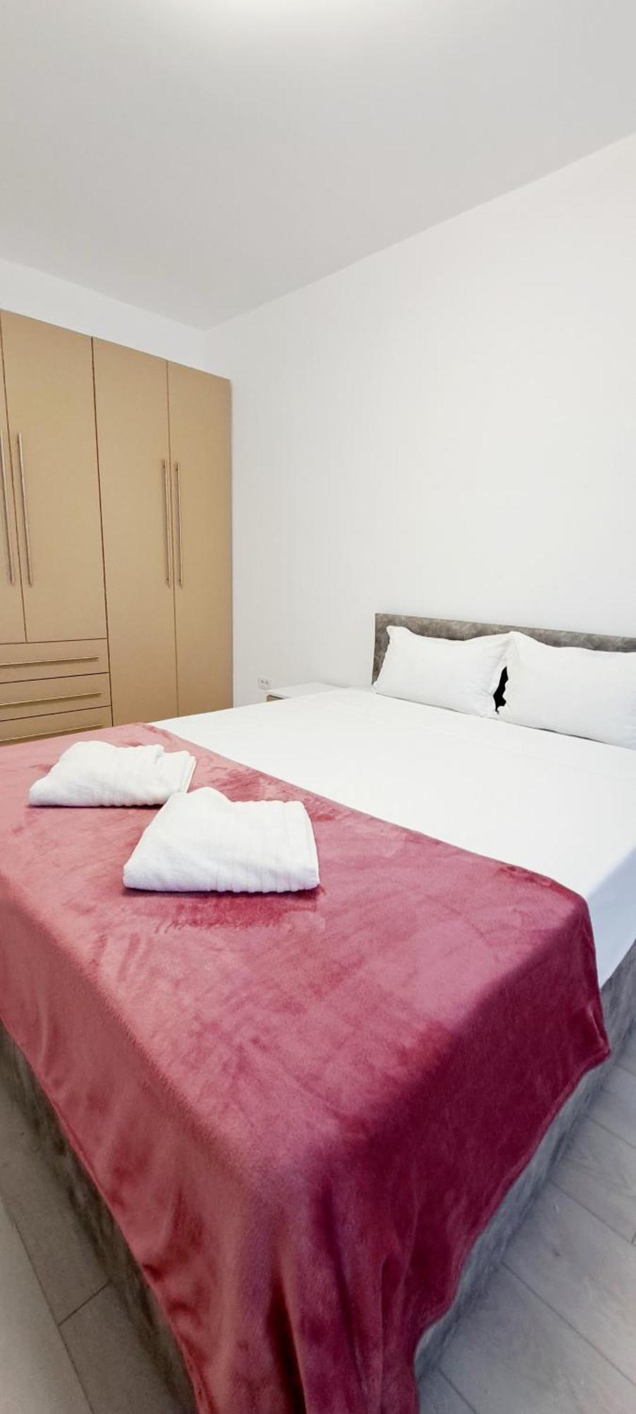 Relax Home Apartment Q Iasi Buitenkant foto